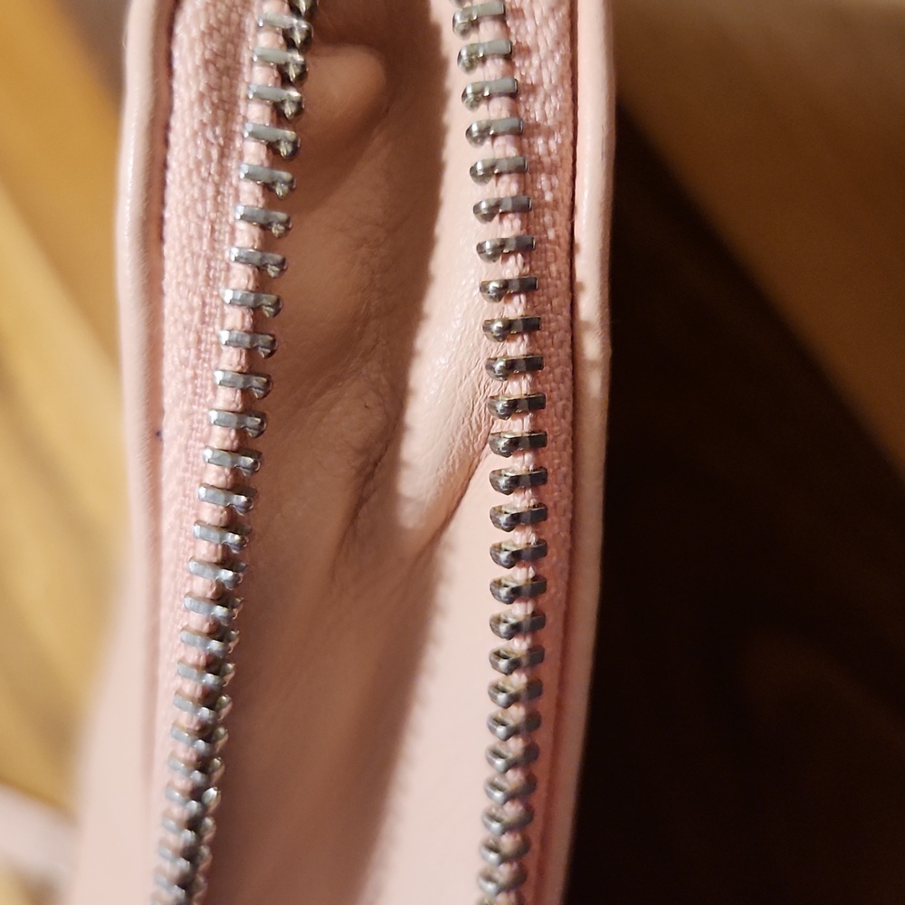 Radley London Crossbody Bag EUC - Picture 11 of 16